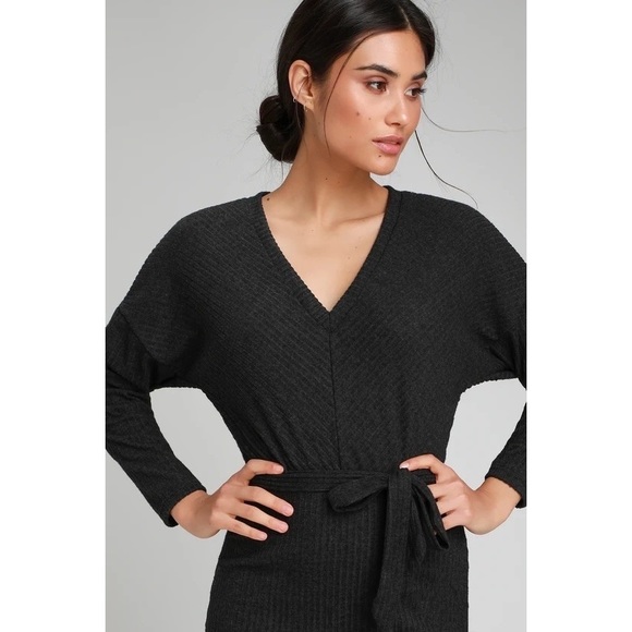 ✨Lulus Zariah Charcoal Grey Ribbed Knit Bodycon Sweater Dress NWOT Medium - Picture 3 of 6